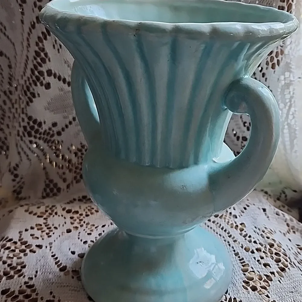 Vintage Ceramic Robin Egg Blue Urn/Vase - Picture 8 of 13